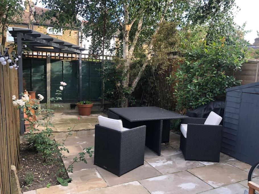 Unique Private Apartment W/ Easy Access To Central ロンドン エクステリア 写真