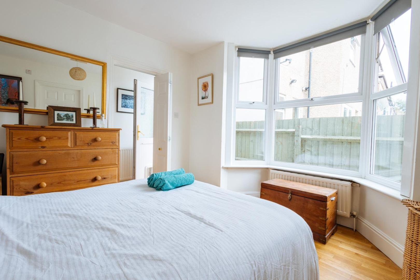 Unique Private Apartment W/ Easy Access To Central ロンドン エクステリア 写真